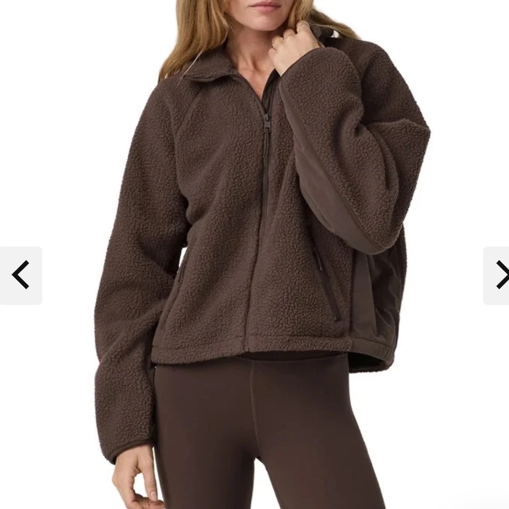 Virtually brand new vuori alpine jacket